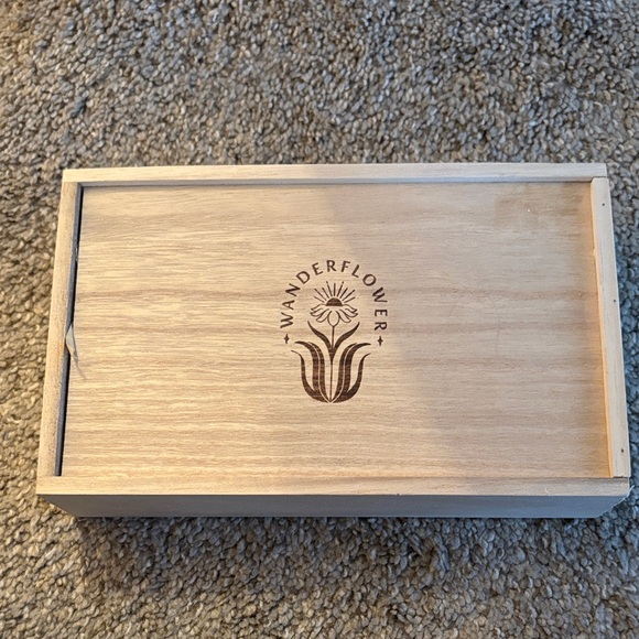 Hand Cream Library Set - Picture 3 of 10